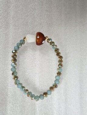 5/$25 NWOT Stretch Bracelet with Glass Mushroom Charm